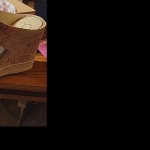 Jessica Simpson Wedges